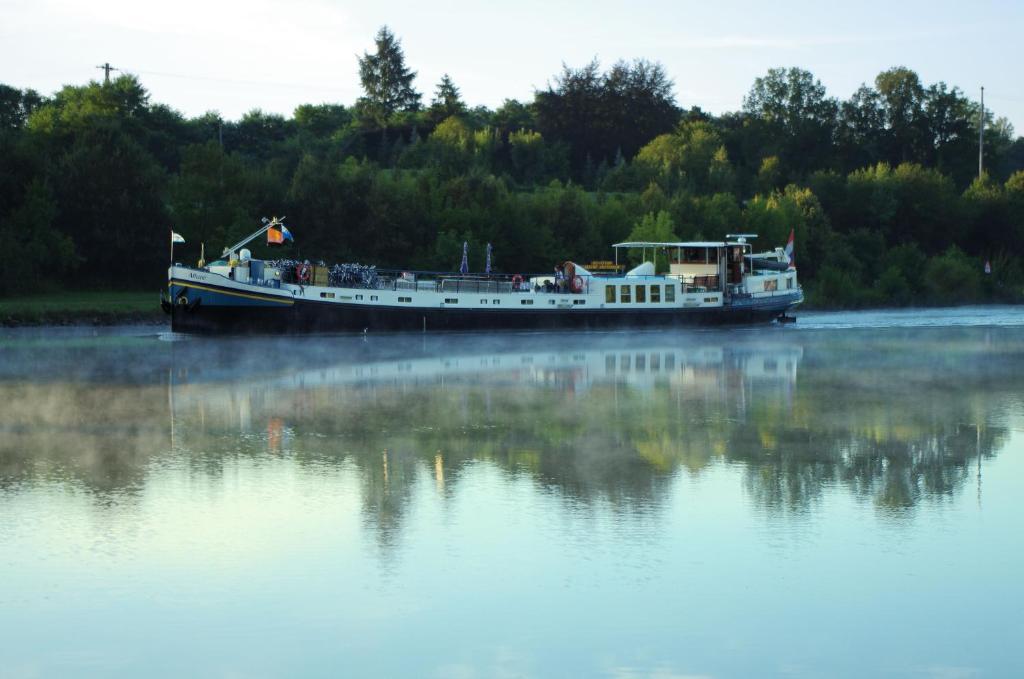 Hotelboat Allure อัมสเตอร์ดัม ภายนอก รูปภาพ