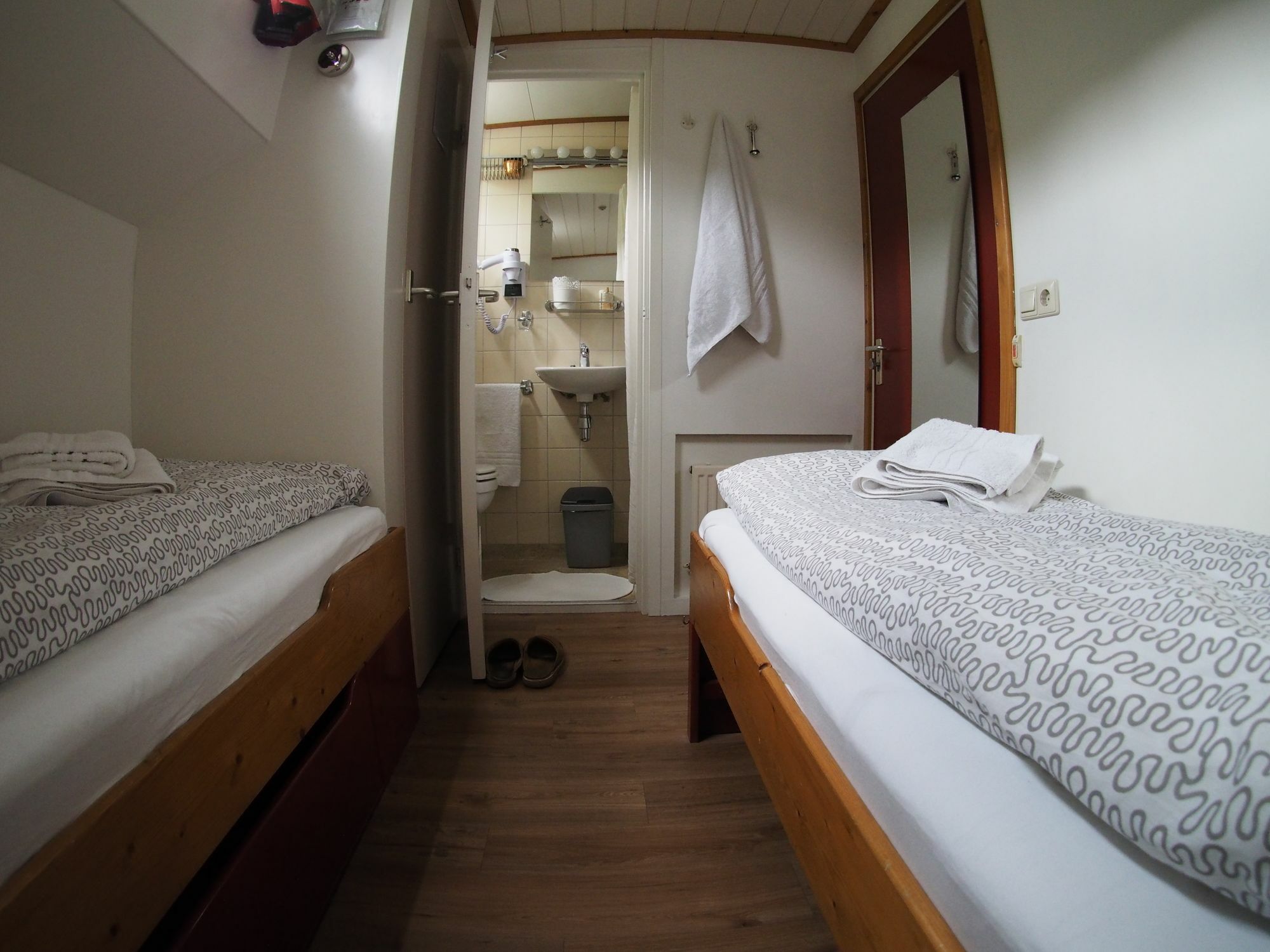 Hotelboat Allure อัมสเตอร์ดัม ภายนอก รูปภาพ